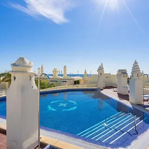 Apartment Malaga Puerto Benalmadena: Seaside With Pool And Marina Views, Benalmadena